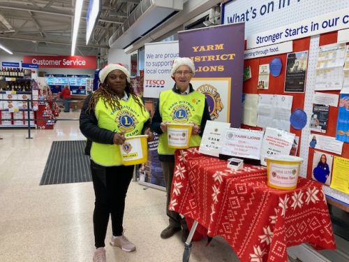 Yarm Lions raising funds at Christmas Yarm Lions raising funds at Christmas
